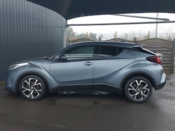 Used Toyota C-HR 2021 for sale - 77119055: Photo