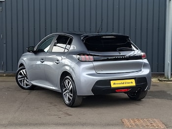 Used Peugeot 208 2023 for sale - 79610611: Photo