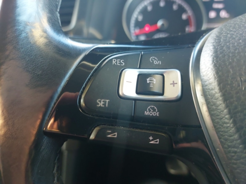 Used Volkswagen Golf 2018 for sale - 77320002: Photo 17