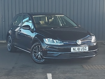 Used Volkswagen Golf 2018 for sale - 77320002: Photo