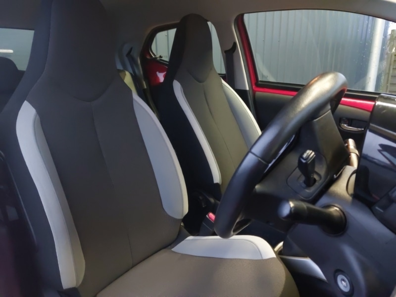 Used Toyota AYGO 2017 for sale - 76741820: Photo 13