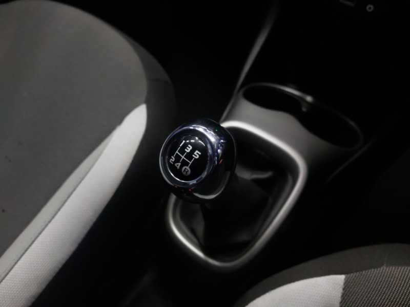 Used Toyota AYGO 2017 for sale - 76741820: Photo 14