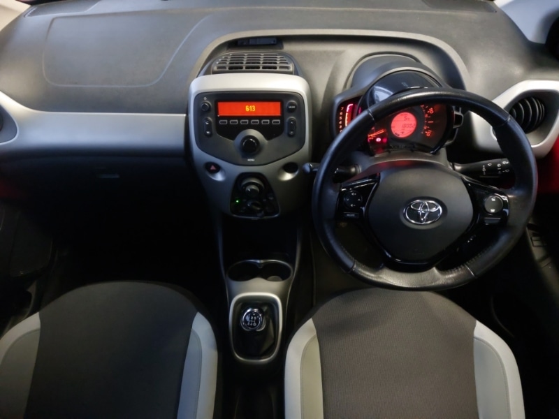 Used Toyota AYGO 2017 for sale - 76741820: Photo 2