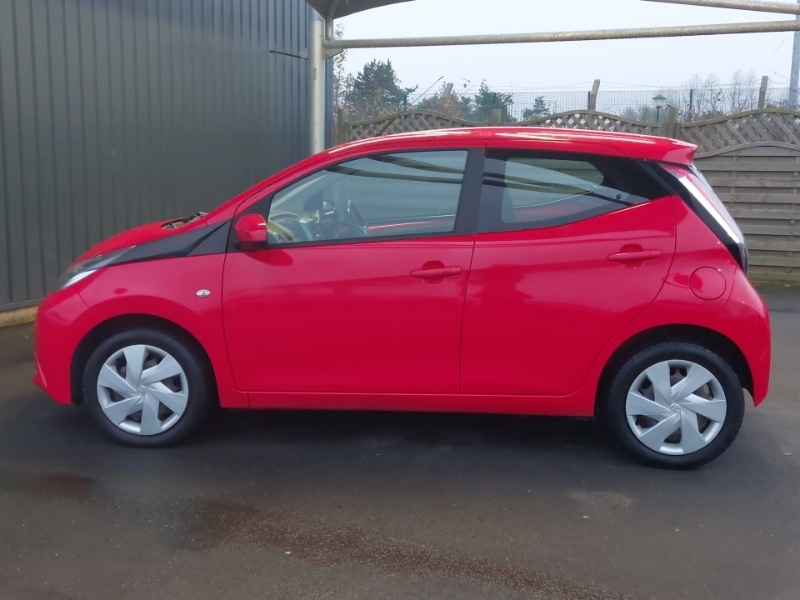 Used Toyota AYGO 2017 for sale - 76741820: Photo 4