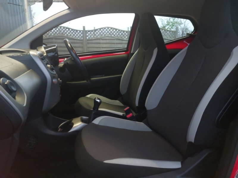 Used Toyota AYGO 2017 for sale - 76741820: Photo 5