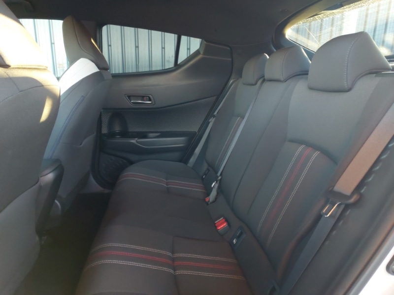 Used Toyota C-HR 2023 for sale - 77201858: Photo 6