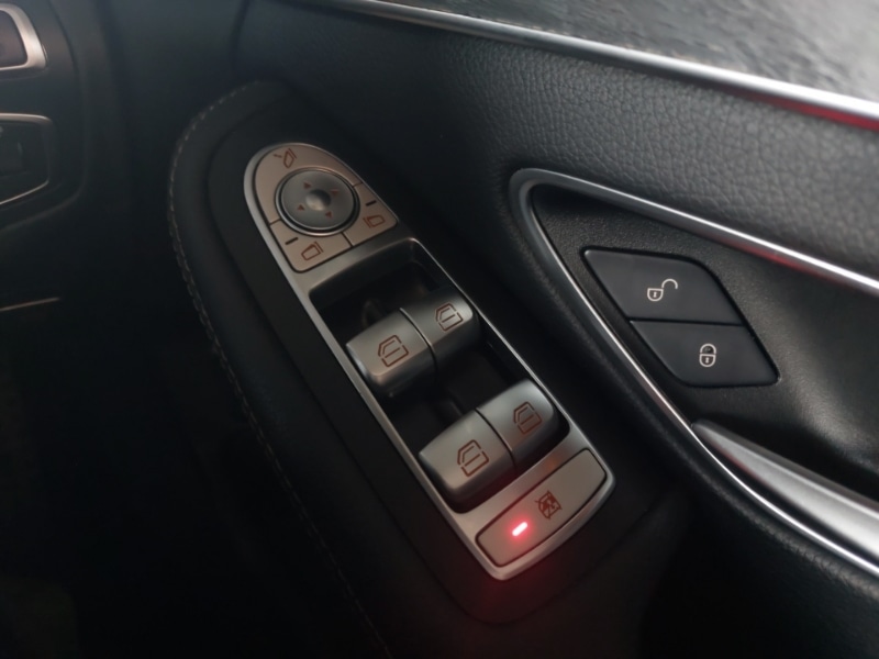 Used Mercedes-Benz C Class 2018 for sale - 76779577: Photo 19