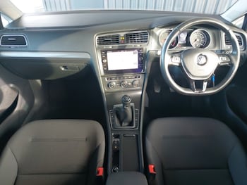 Used Volkswagen Golf 2020 for sale - 75943819: Photo