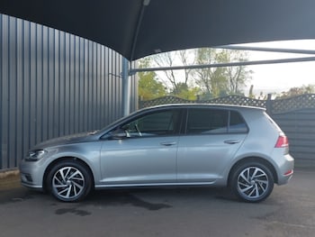 Used Volkswagen Golf 2020 for sale - 75943819: Photo