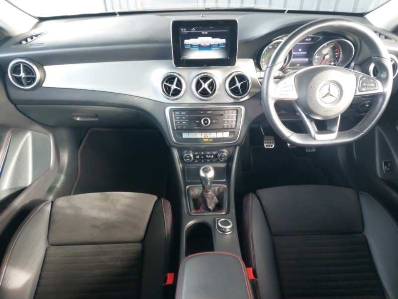 Used Mercedes-Benz CLA 2018 for sale - 77992636: Photo 2