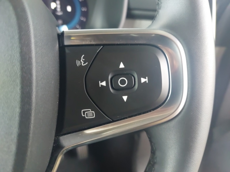 Used Volvo XC40 2024 for sale - 77548801: Photo 11