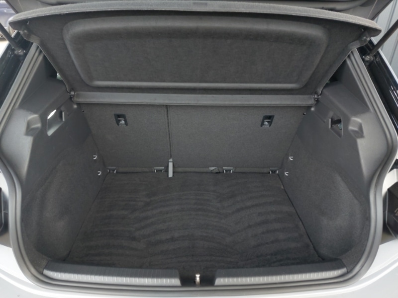 Used Volkswagen ID.3 2023 for sale - 77580103: Photo 8