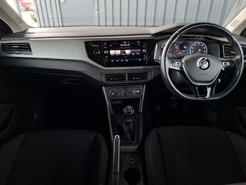 Used Volkswagen Polo 2018 for sale - 78963068: Photo