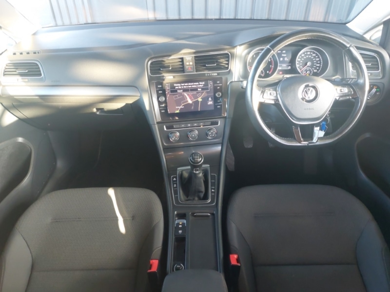 Used Volkswagen Golf 2018 for sale - 76726236: Photo 2