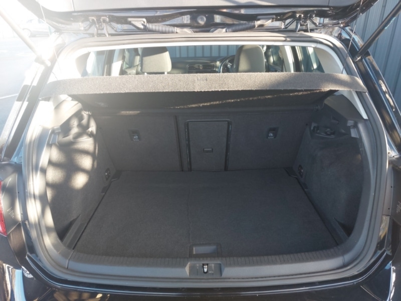 Used Volkswagen Golf 2018 for sale - 76726236: Photo 8