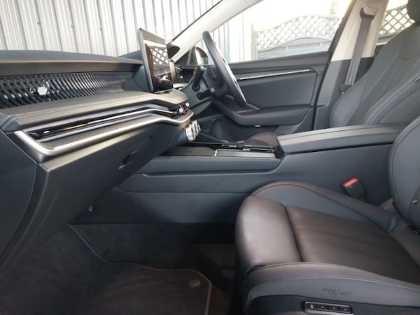Used Skoda Superb 2024 for sale - 73993018: Photo 5