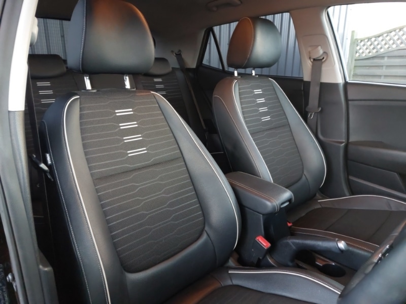 Used Kia Stonic 2021 for sale - 76975014: Photo 12