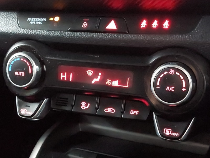 Used Kia Stonic 2021 for sale - 76975014: Photo 14