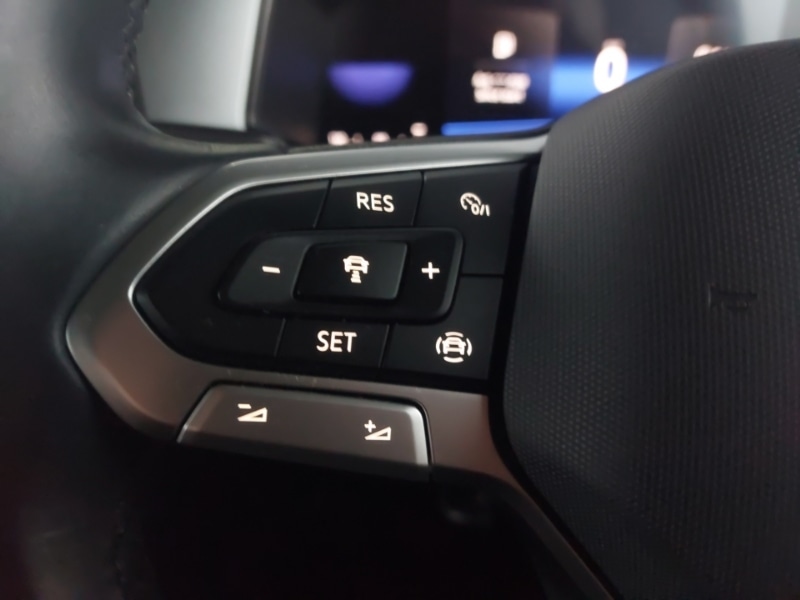 Used Volkswagen T-Roc 2023 for sale - 77424219: Photo 10