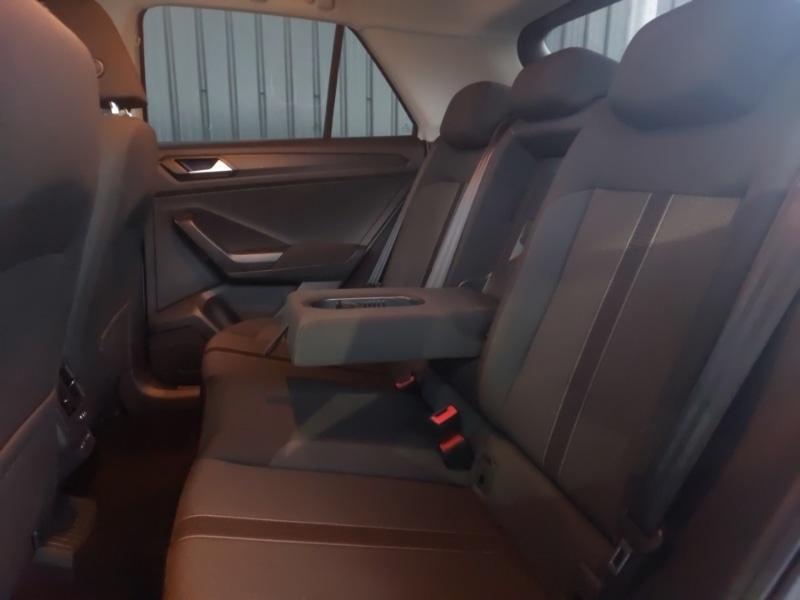 Used Volkswagen T-Roc 2023 for sale - 77424219: Photo 6