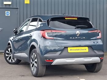 Used Renault Captur 2024 for sale - 79525573: Photo