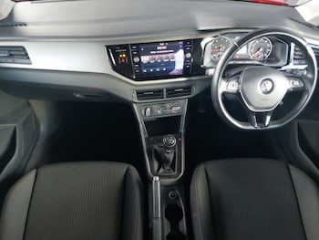 Used Volkswagen Polo 2019 for sale - 76387964: Photo