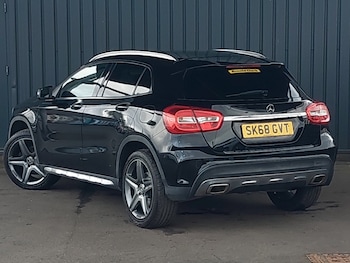 Used Mercedes-Benz GLA 2018 for sale - 77980900: Photo