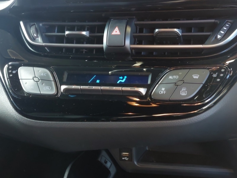 Used Toyota C-HR 2021 for sale - 76258445: Photo 16