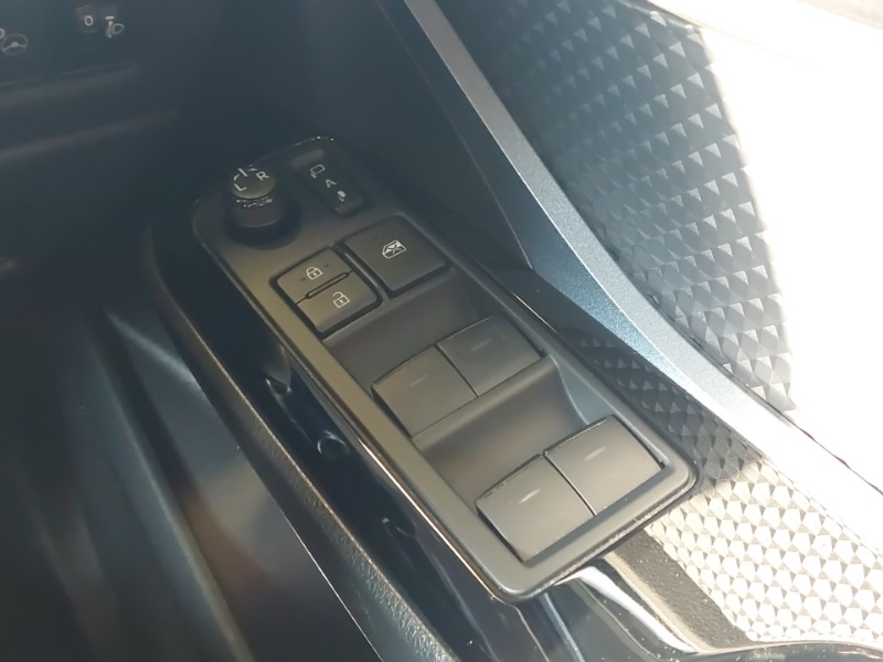 Used Toyota C-HR 2021 for sale - 76258445: Photo 18