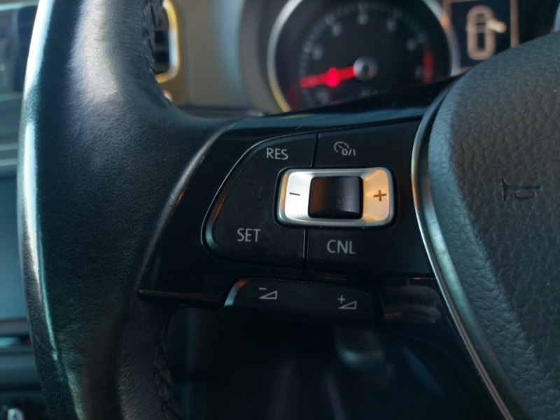 Used Volkswagen Polo 2016 for sale - 76795399: Photo 10