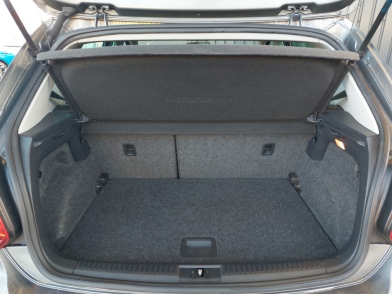 Used Volkswagen Polo 2016 for sale - 76795399: Photo 8