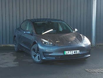 Tesla - Model 3