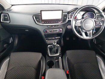 Used Kia Ceed 2023 for sale - 77352585: Photo