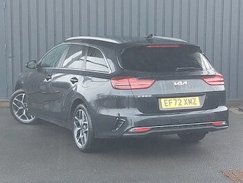 Used Kia Ceed 2023 for sale - 77352585: Photo