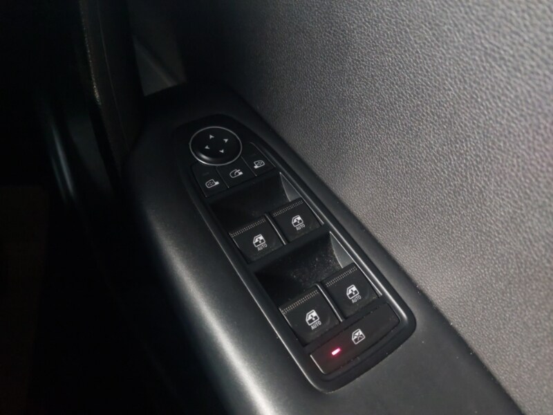 Used Renault Captur 2020 for sale - 77964105: Photo 19