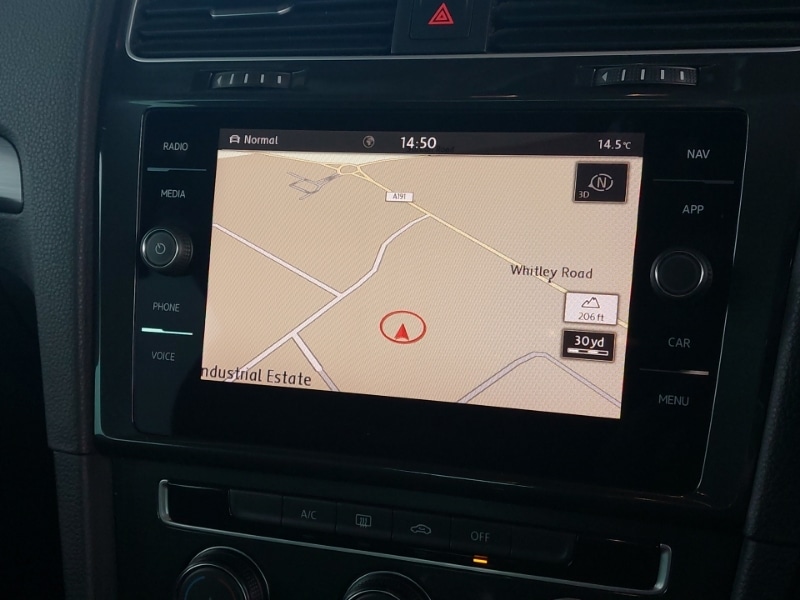 Used Volkswagen Golf 2019 for sale - 76365575: Photo 10