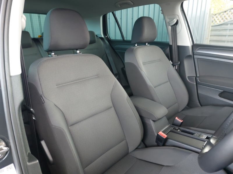 Used Volkswagen Golf 2019 for sale - 76365575: Photo 12