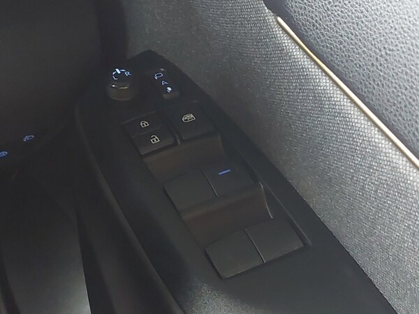 Used Toyota Yaris Cross 2022 for sale - 75133094: Photo 19