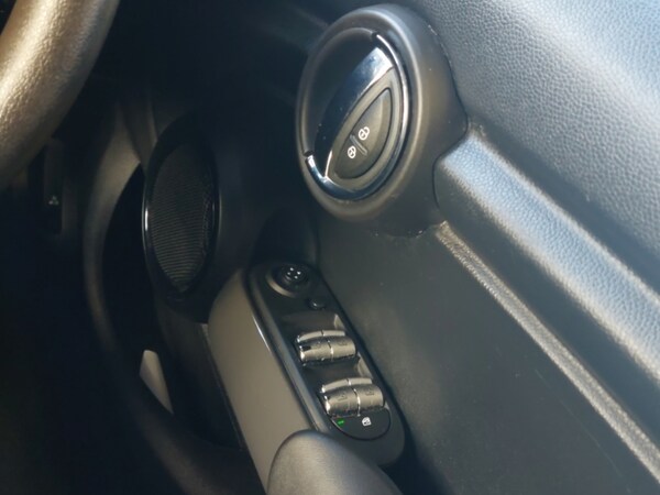 Used MINI Hatch 2018 for sale - 76258189: Photo 18