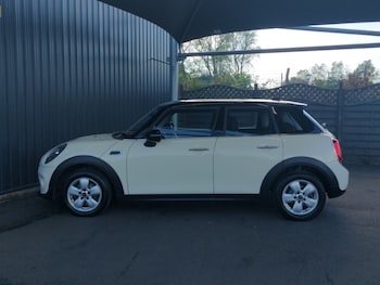 Used MINI Hatch 2018 for sale - 76258189: Photo 4