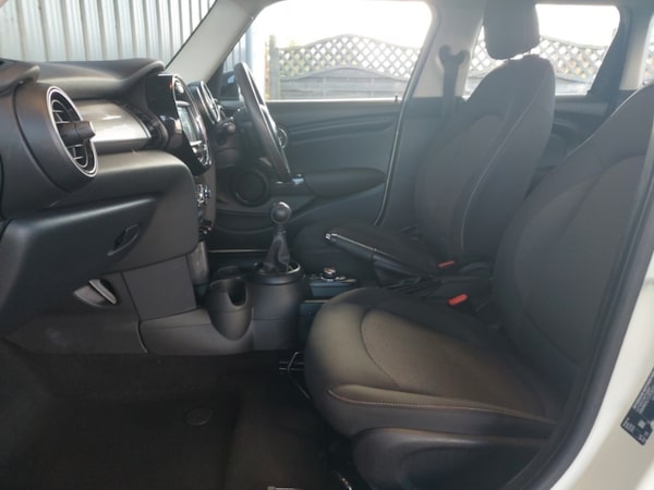 Used MINI Hatch 2018 for sale - 76258189: Photo 5