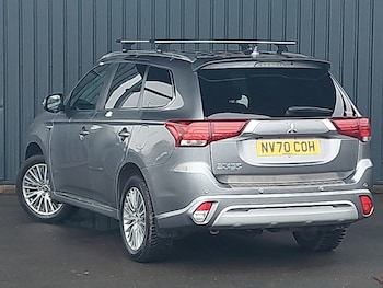 Used Mitsubishi Outlander 2020 for sale - 77352609: Photo