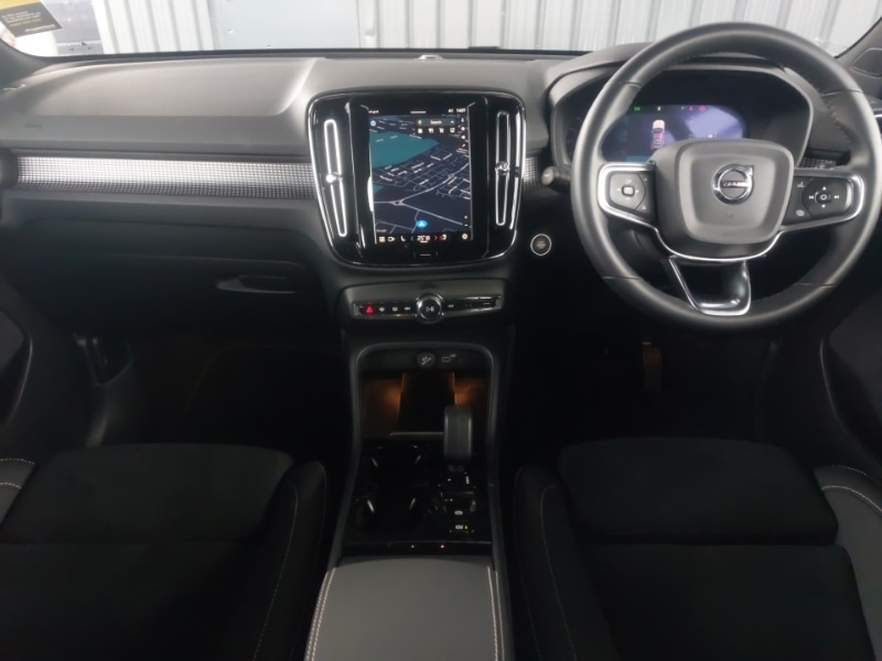 Used Volvo XC40 2024 for sale - 77439175: Photo 2