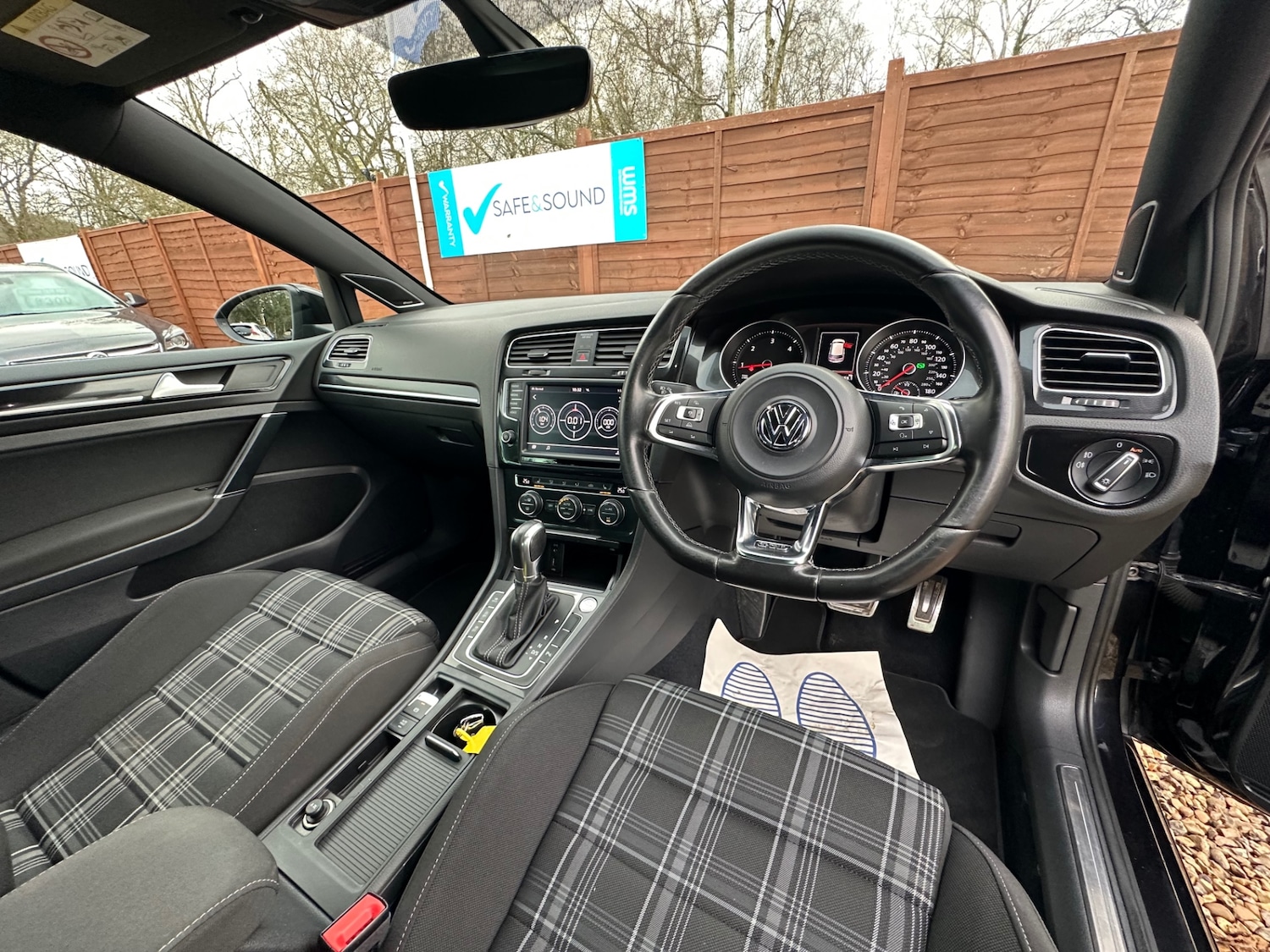 Used Volkswagen Golf 2017 for sale - 76968524: Photo 14