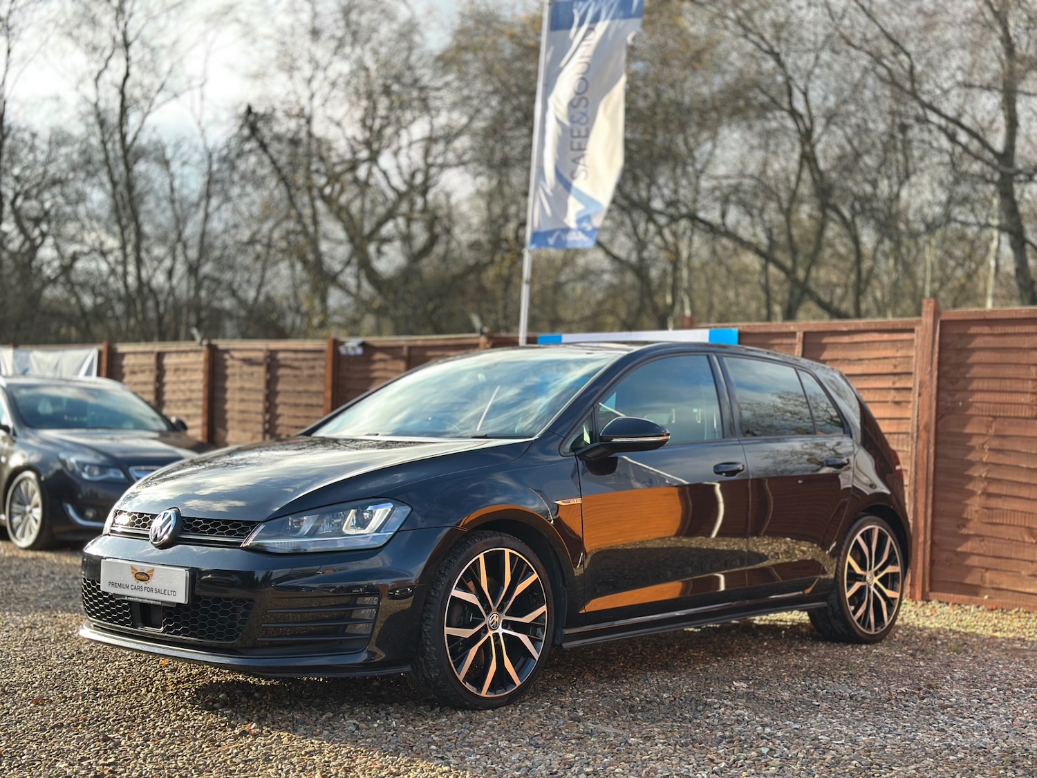 Used Volkswagen Golf 2017 for sale - 76968524: Photo 5