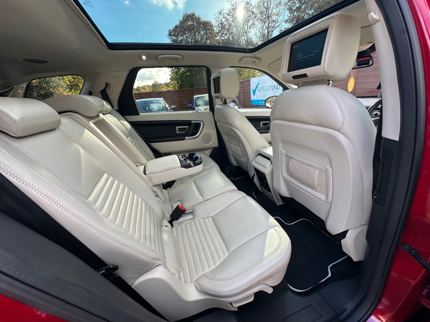 Used Land Rover Discovery Sport 2016 for sale - 76507320: Photo 18