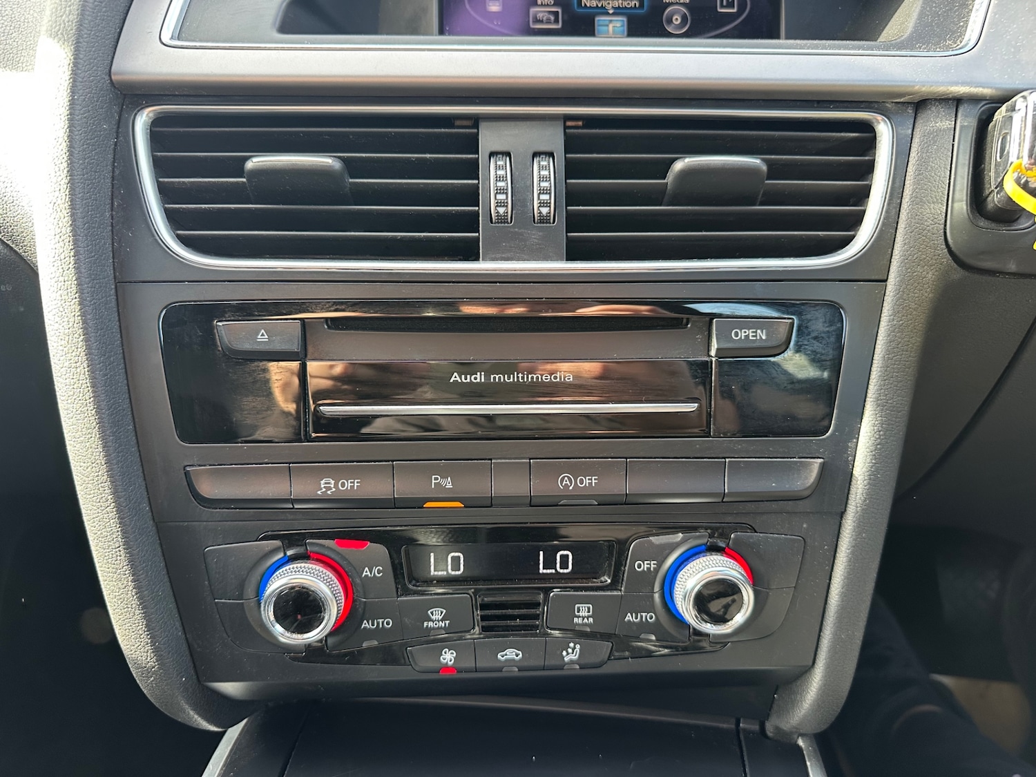 Used Audi A4 2014 for sale - 75106299: Photo 48