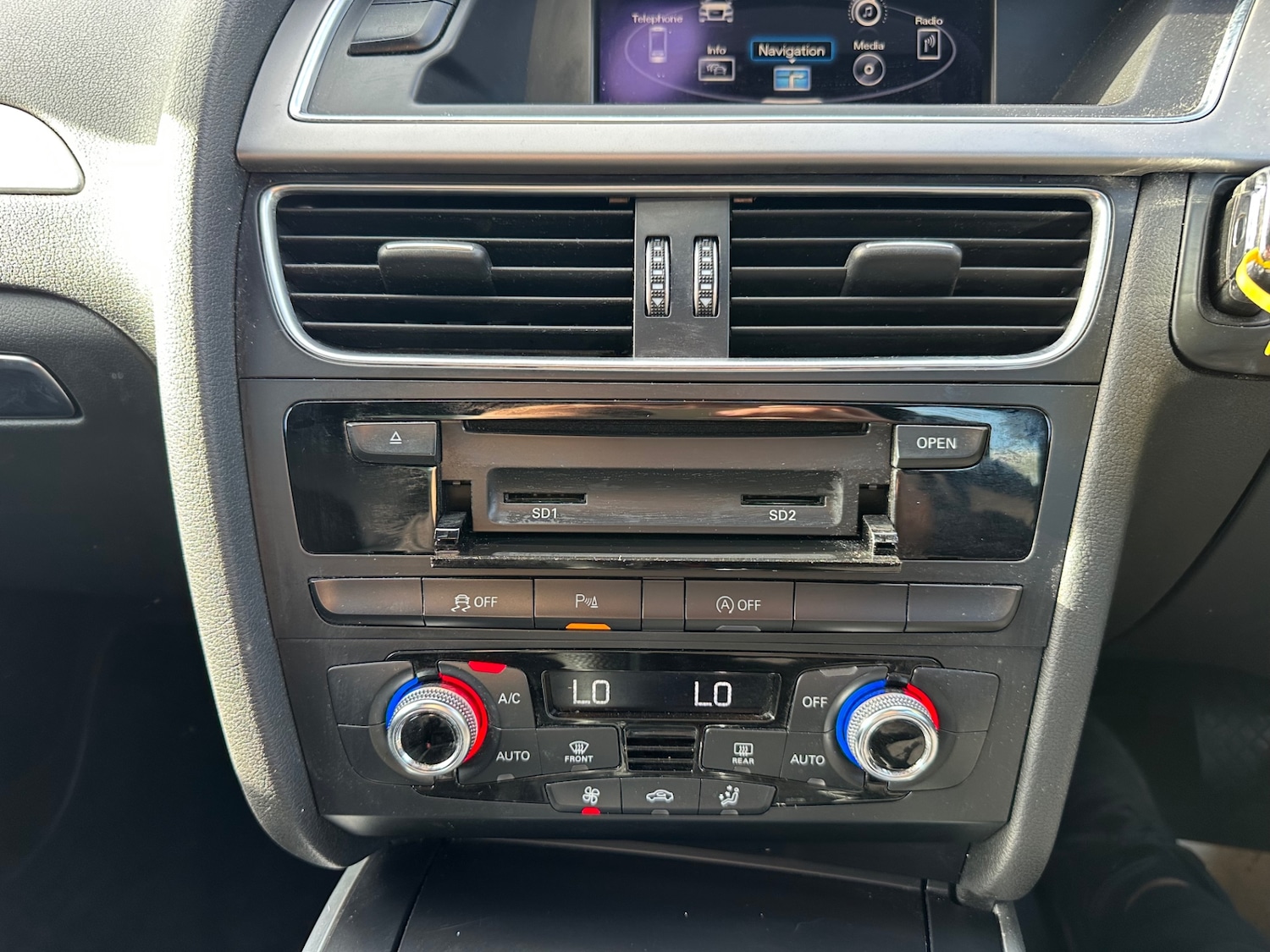 Used Audi A4 2014 for sale - 75106299: Photo 53