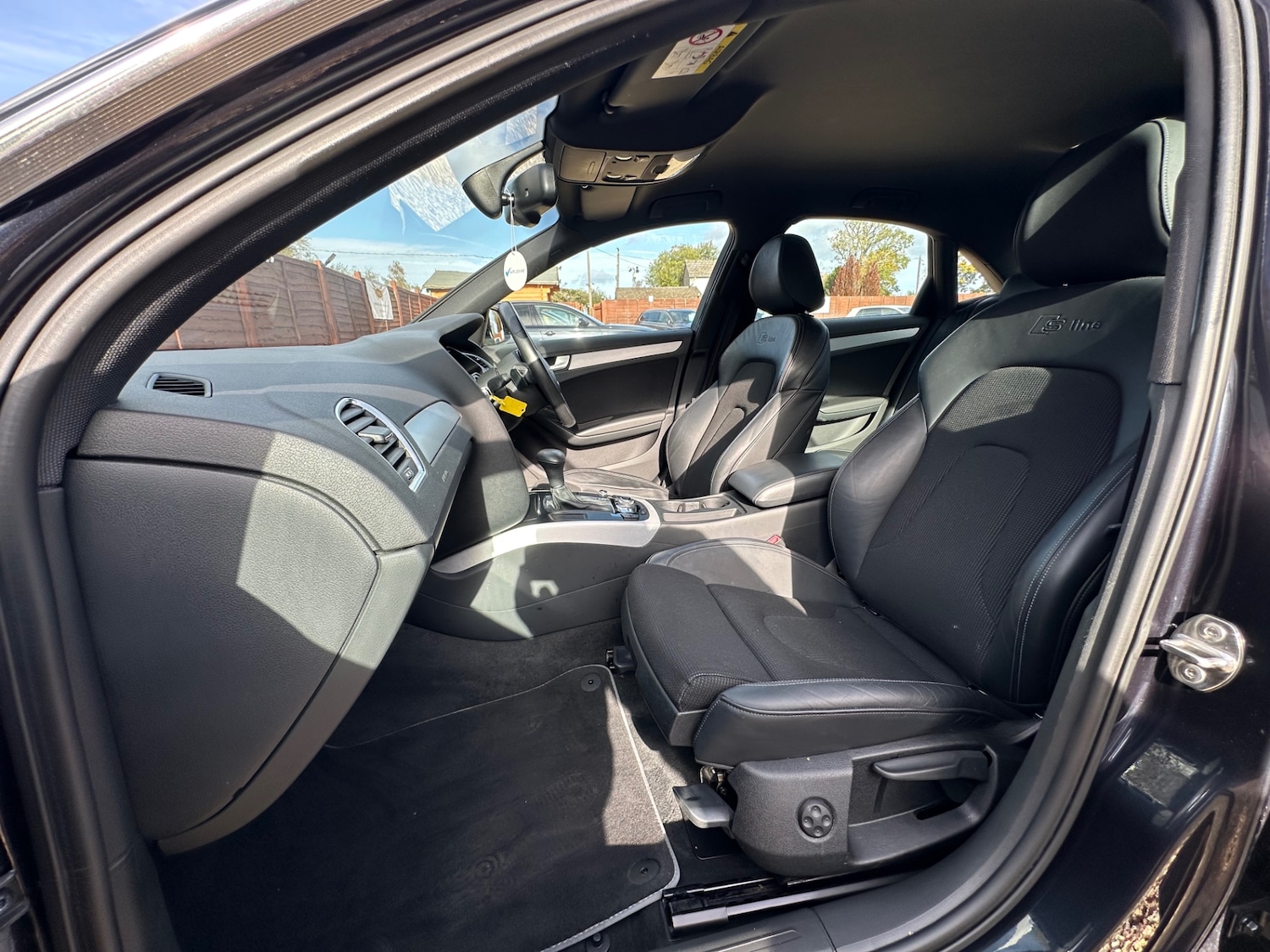 Used Audi A4 2014 for sale - 75106299: Photo 77