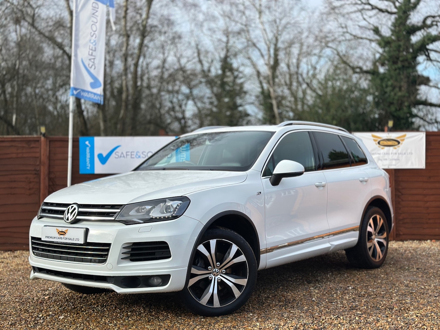 Used Volkswagen Touareg 2013 for sale - 77357477: Photo 2